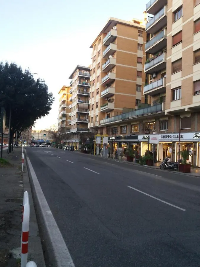 Roma Trastevere Station