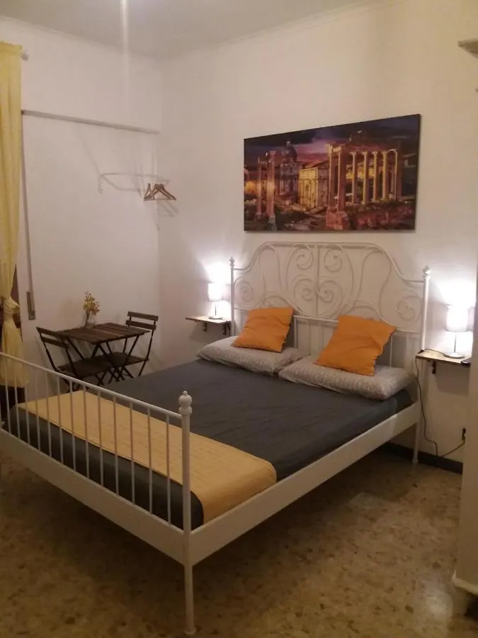 Quarto em Acomodações Particulares Roma Trastevere Station Itália