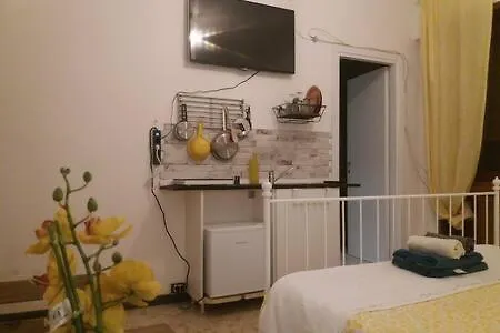 Roma Trastevere Station Проживание в семье