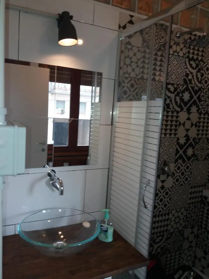 Roma Trastevere Station Homestay Rome